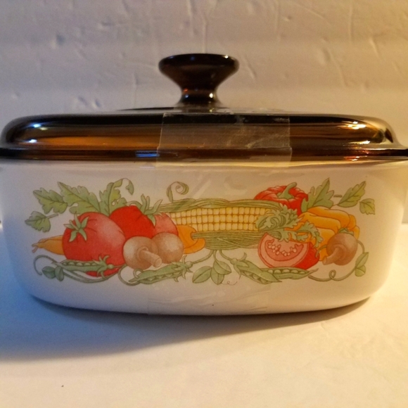 Corningware Garden Harvest 2 QT w Lid - Picture 1 of 13